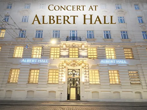 The Albert Hall from outside at night